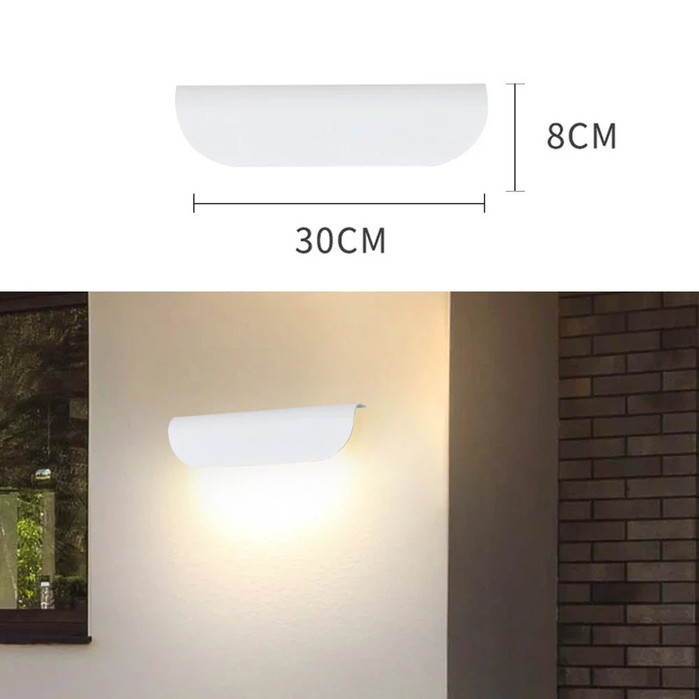 CascadeSpot - Waterproof Outdoor Wall Lamp