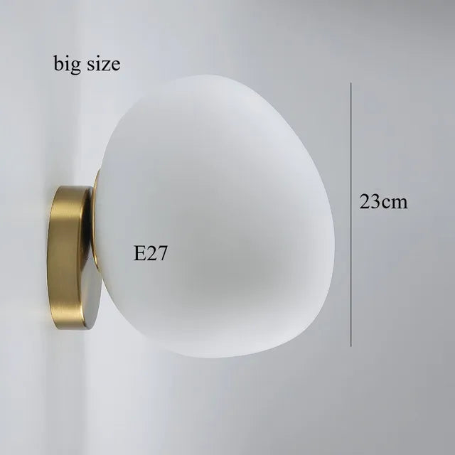ShellWhite - Wall lamp made of eggshell white glass
