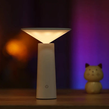 FlexiLight - Adjustable Table Lamp with Modern Design 