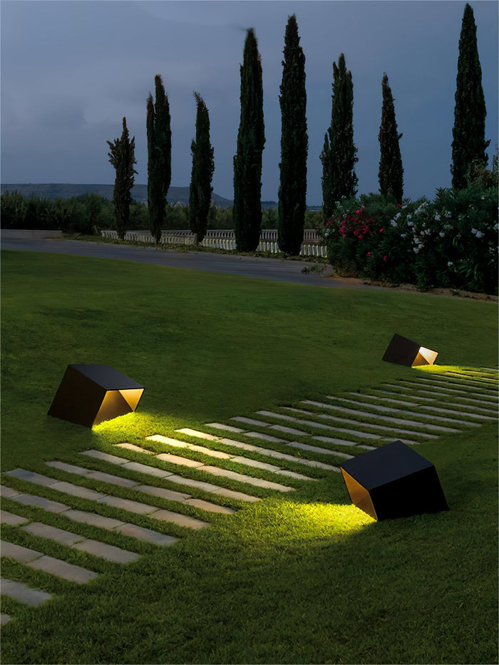 Cube - Solar Garden Lamp