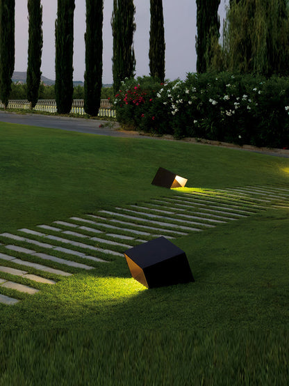 Cube - Solar Garden Lamp