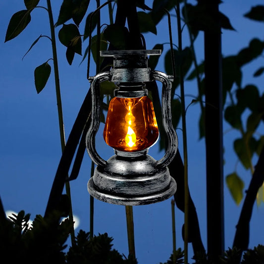 RusticRadiance - Retro Classic Kerosene Lamp Decoration